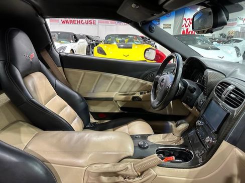 Used 2008 Chevrolet Corvette Coupe w/ Preferred Equipment Group RWD image 16