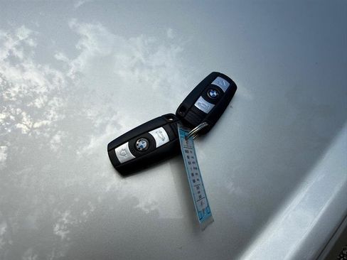 Used 2007 BMW 650i Convertible RWD image 20