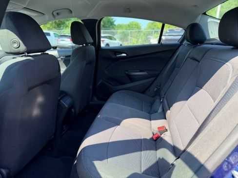 Used 2019 Chevrolet Cruze LT FWD image 21