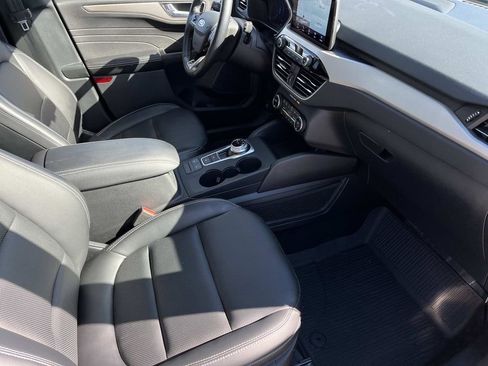 Used 2021 Ford Escape SEL w/ Technology Package image 23