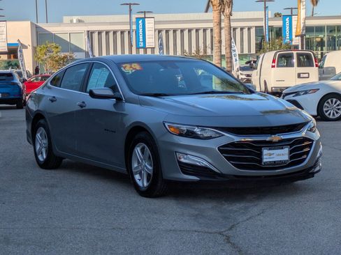Used 2024 Chevrolet Malibu LS image 3