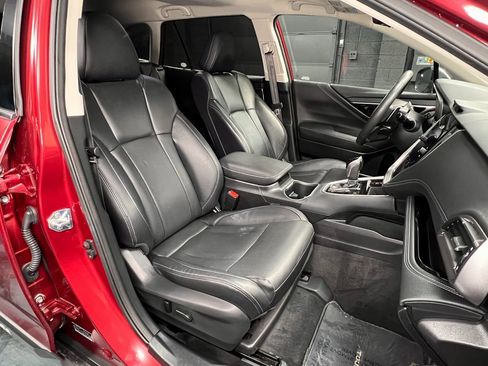 Used 2025 Subaru Outback Touring image 4