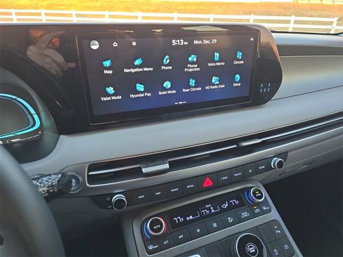 Used 2024 Hyundai Palisade SEL image 22