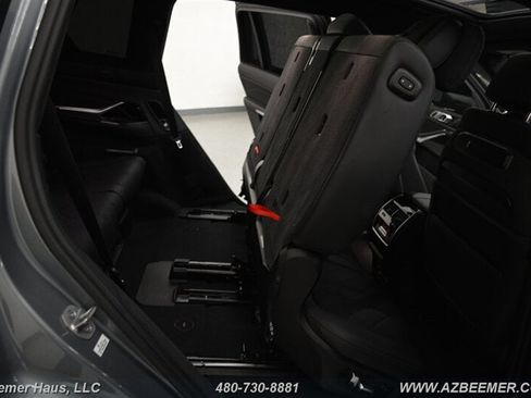 Used 2023 BMW X7 M60i w/ Climate Comfort Package AWD/4WD image 31