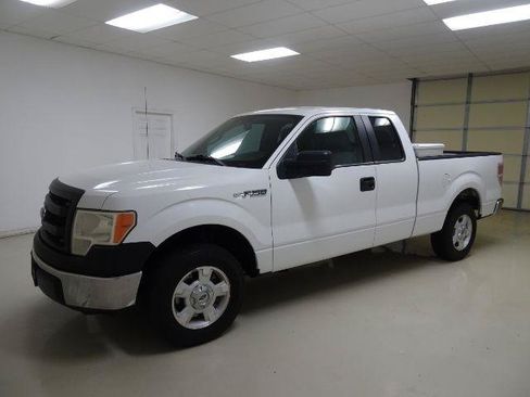 Used 2013 Ford F150 XL w/ Mid Equipment Group RWD image 3