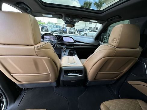 Certified 2023 Cadillac Escalade Premium Luxury w/ Performance Package RWD image 32