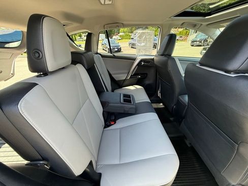 Used 2018 Toyota RAV4 Limited w/ Advanced Technology Package AWD/4WD image 16