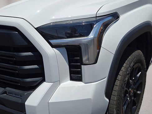 Used 2023 Toyota Tundra SR5 AWD/4WD image 9