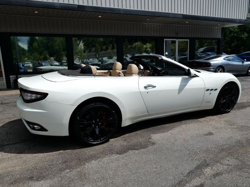 Used 2015 Maserati GranTurismo Convertible image 61