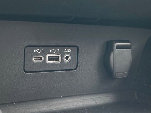 Used 2025 Nissan Altima 2.5 SV FWD image 22