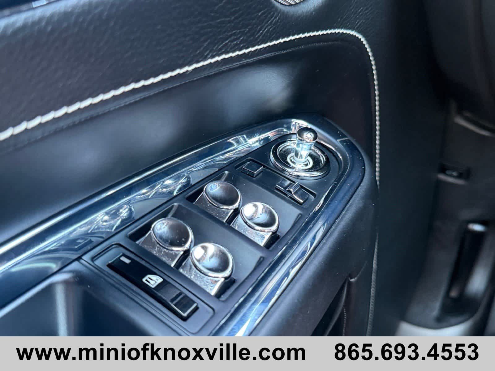 Used 2015 Rolls-Royce Ghost RWD image 27