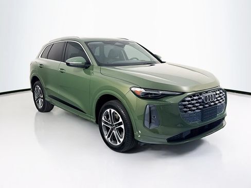 Certified 2025 Audi Q5 Premium w/ Premium Plus AWD/4WD image 3
