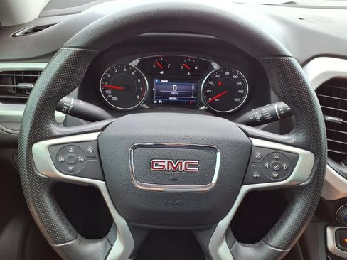 Used 2022 GMC Acadia SLE w/ Driver Convenience Package FWD image 12