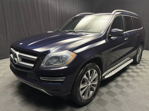 Used 2015 Mercedes-Benz GL 450 4MATIC w/ Premium Package w/ Lighting Package image 2