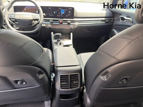 New 2026 Kia Sportage SX FWD image 22
