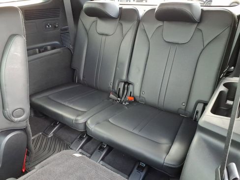 Used 2023 Kia Sorento SX Prestige image 9