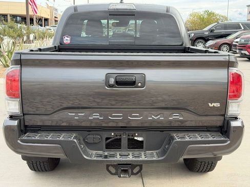 Used 2023 Toyota Tacoma TRD Off-Road w/ TRD Premium Off Road Package image 7