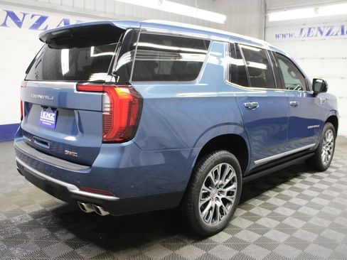 Used 2026 GMC Yukon Denali w/ Sun & Power Step Package AWD/4WD image 6