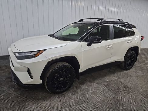 Used 2022 Toyota RAV4 XSE image 6