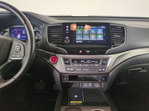 Certified 2024 Honda Passport EX-L image 18