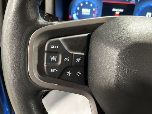 Used 2025 Ford Bronco Badlands image 18