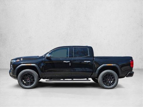 New 2026 GMC Canyon Denali w/ LPO, Denali Black Edition AWD/4WD image 9