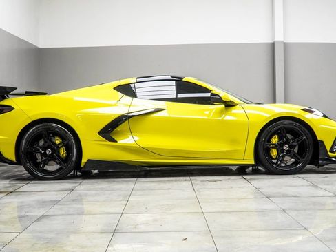 Used 2020 Chevrolet Corvette Stingray Preferred Cpe w/ 2LT Preferred Equipment Group RWD image 7