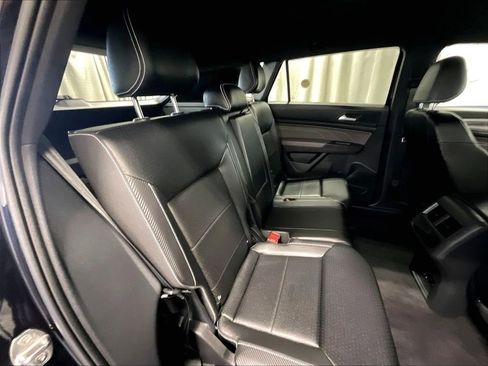 Used 2023 Volkswagen Atlas Cross Sport SE AWD/4WD image 16