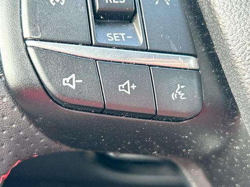 Used 2023 Ford Escape ST-Line w/ Cold Weather Package FWD image 15