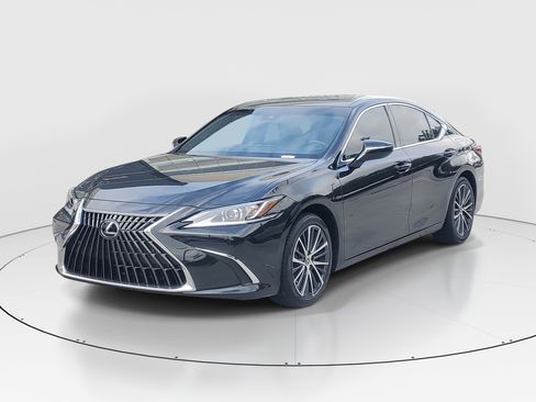 Used 2024 Lexus ES 350 w/ Premium Package image 5