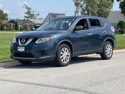 Used 2015 Nissan Rogue S AWD/4WD image 2