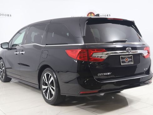 Used 2019 Honda Odyssey Elite image 4