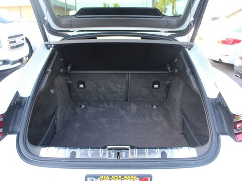 Used 2018 Porsche Panamera 4 image 20