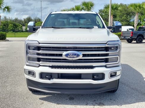 New 2026 Ford F250 Platinum w/ Platinum Plus Package AWD/4WD image 2