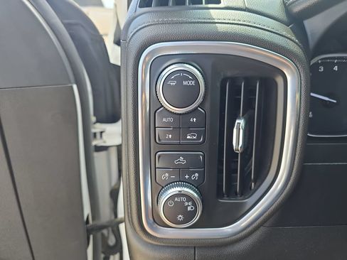 Used 2022 GMC Sierra 1500 SLE AWD/4WD image 27