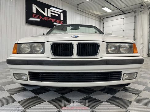 Used 1999 BMW 323i Convertible RWD image 23
