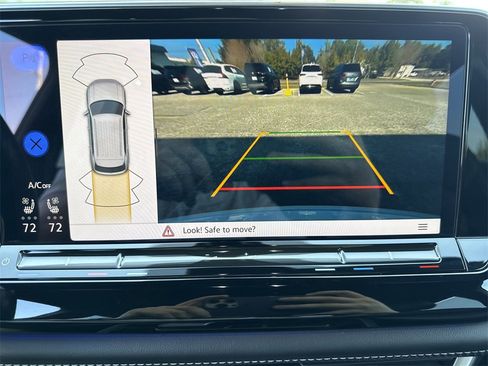 Certified 2024 Volkswagen Atlas Cross Sport SEL R-Line image 26