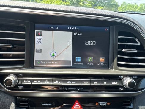 Used 2020 Hyundai Elantra Limited w/ Ultimate Package 03 FWD image 41