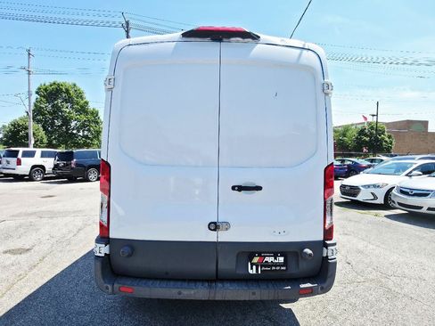 Used 2018 Ford Transit 250 148 Medium Roof RWD image 5