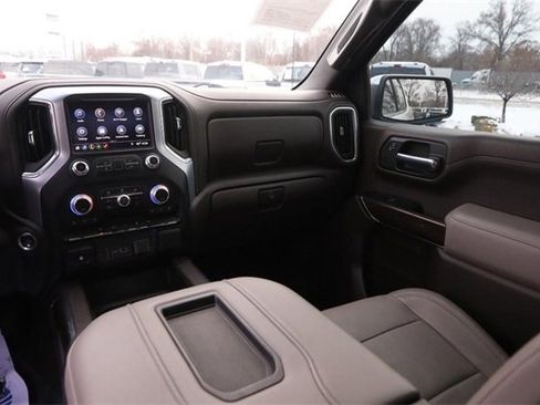 Used 2019 GMC Sierra 1500 SLT w/ SLT Premium Package image 24
