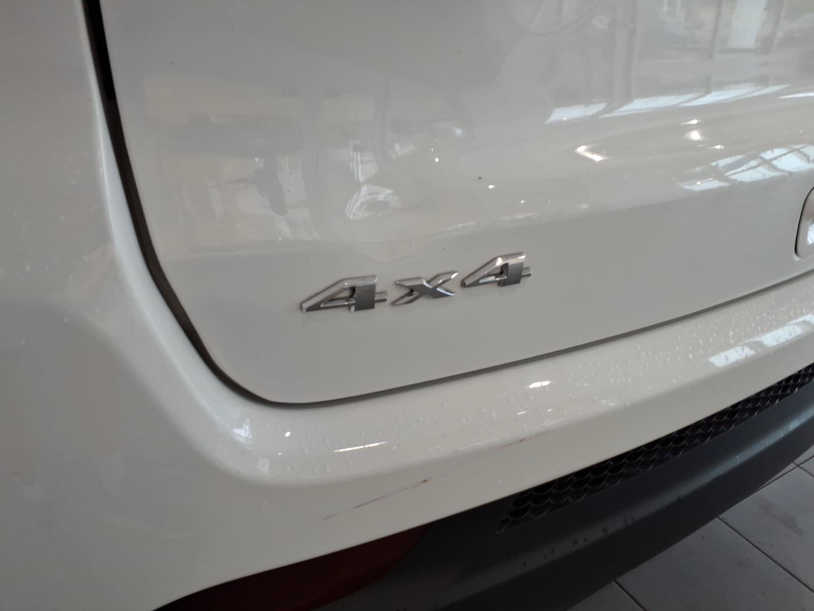 Used 2022 Jeep Compass Latitude w/ Sun and Sound Group AWD/4WD image 16