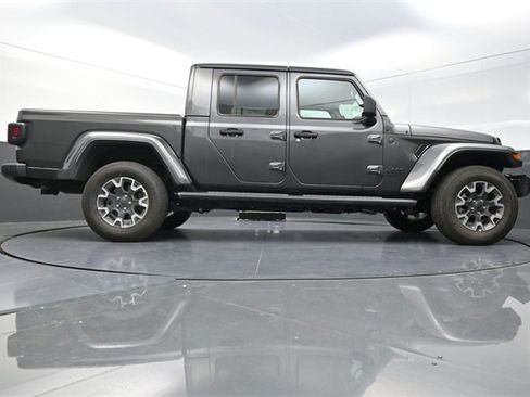 New 2025 Jeep Gladiator Sport w/ Premium Package image 24
