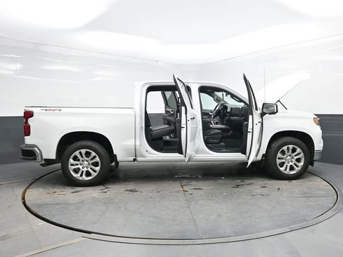 Used 2023 Chevrolet Silverado 1500 LTZ AWD/4WD image 40