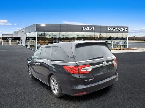 Used 2018 Honda Odyssey EX image 5