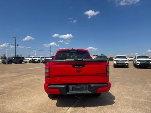 Used 2024 Nissan Frontier PRO-4X w/ Pro Convenience Package AWD/4WD image 19