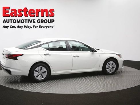 Used 2024 Nissan Altima 2.5 S FWD image 44