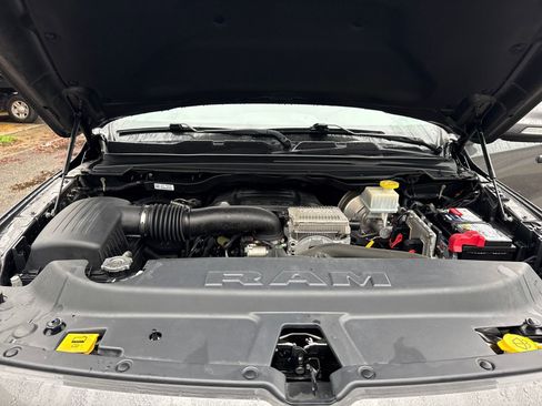 Used 2019 RAM 1500 Laramie image 22