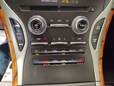 Used 2019 Lincoln Nautilus Reserve image 23