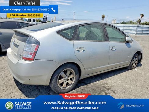 Used 2004 Toyota Prius w/ Pkg 9 FWD image 4