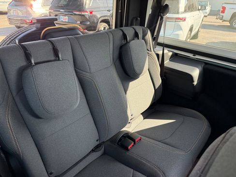 Used 2024 Jeep Wrangler Sport S AWD/4WD image 6